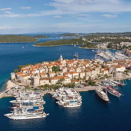 Nice Home In Sokolic With Wifi * Vela Luka